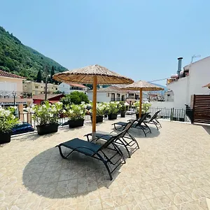 Theseus Seafront House Holiday home